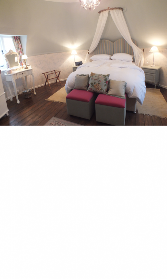 The Master Bedroom At The Leacon Hall Oast