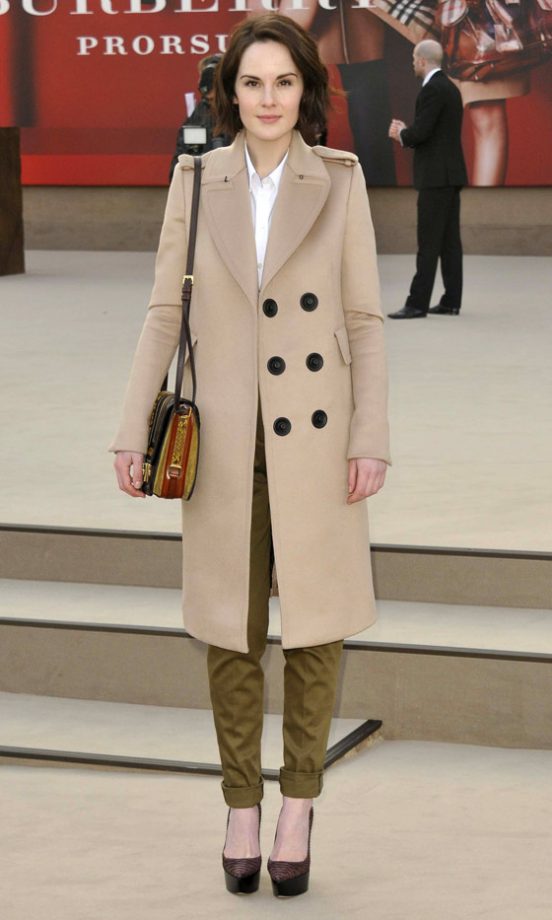 Michelle Dockery Looks Effortless In Her Natural Toned Pieces At At The Burberry Prorsum AW13 Show At London Fashion Week, 2013