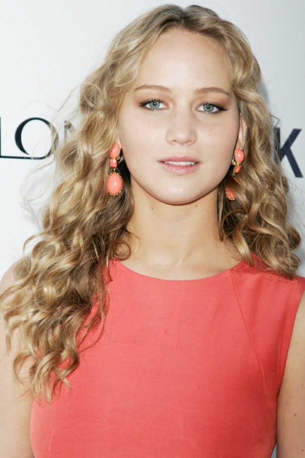 Jennifer Lawrence Wore Natural Curls In Her Younger Days, 2010