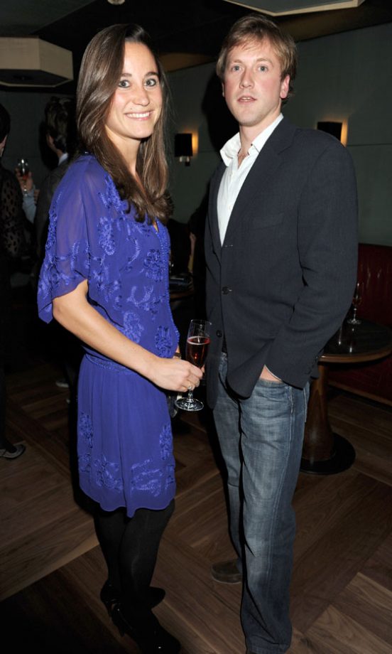 Pippa Middleton Steps Out With Diamond Heir Simon Youngman At Claridges Bar 10th Anniversary Party, November 2008