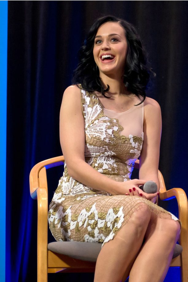 Katy Perry At The UNICEF Snowflake Ball 2013