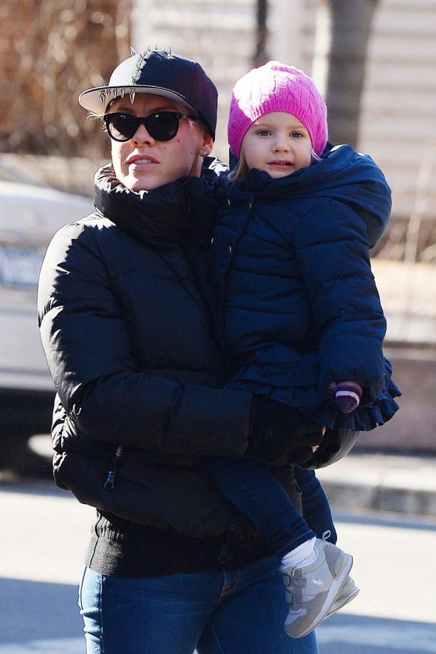 Pink And Daughter Willow Hart Wrap Up Warm Against The Winter Weather In New York