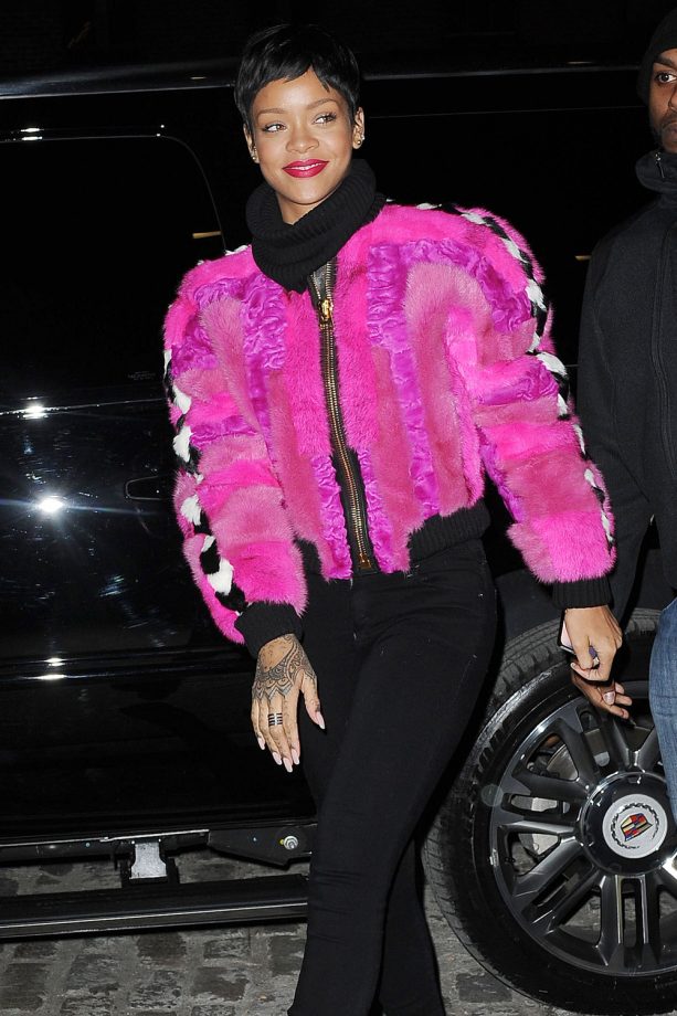 Rihanna Heads Out In New York