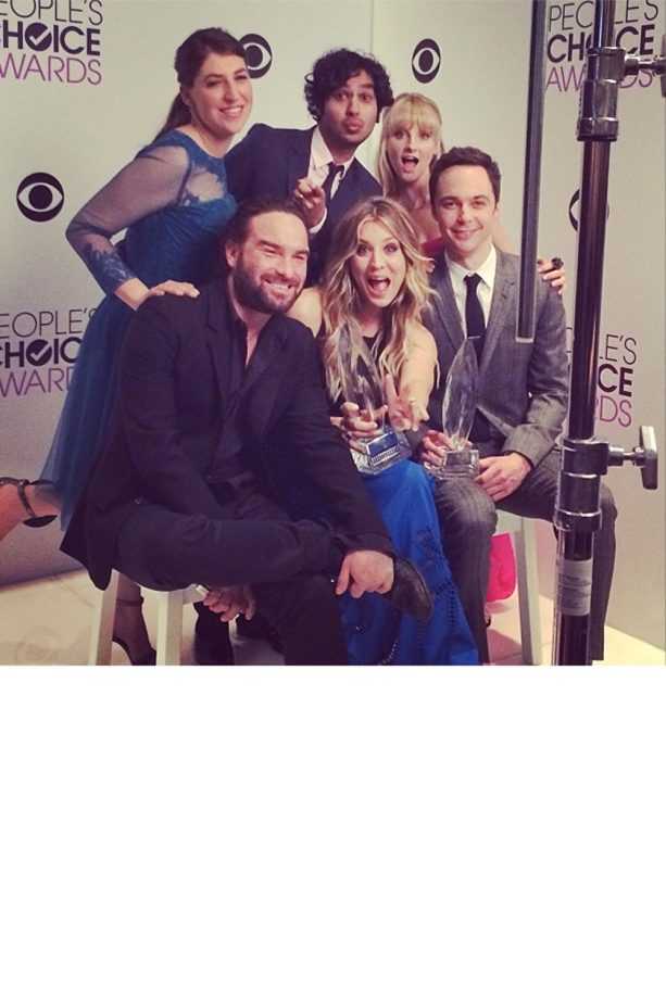 Kaley Cuoco Shares A Snap Of Her Big Bang Theory Cast