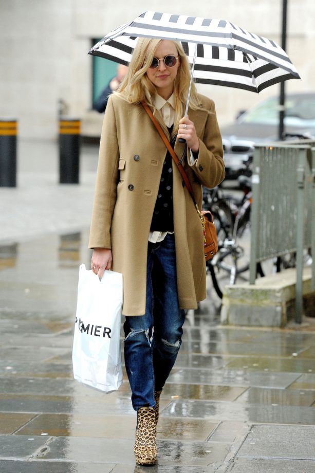 Fearne Cotton Dresses To Stay Dry In An On-Trend Camel Coat, 2013
