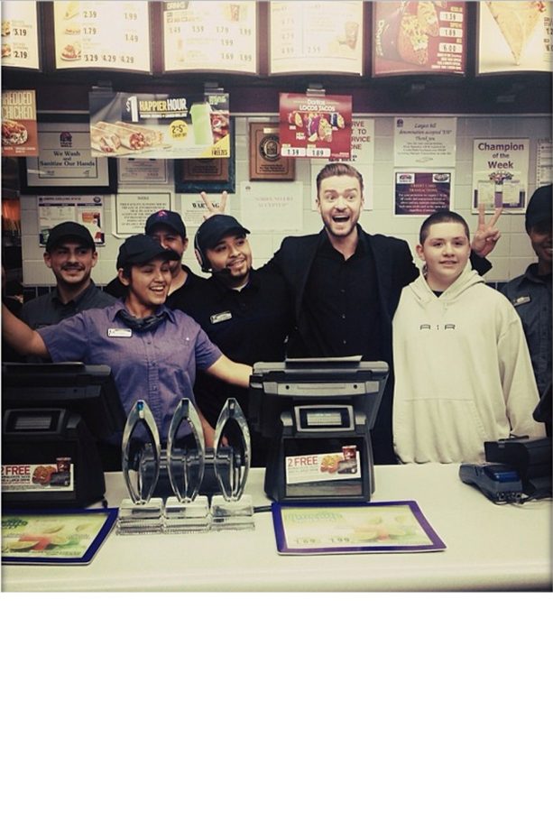 Justin Timberlake Knows How To Celebrate Three PCAs