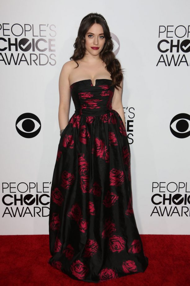 Kat Dennings In A Rose-Print Dress At The People's Choice Awards