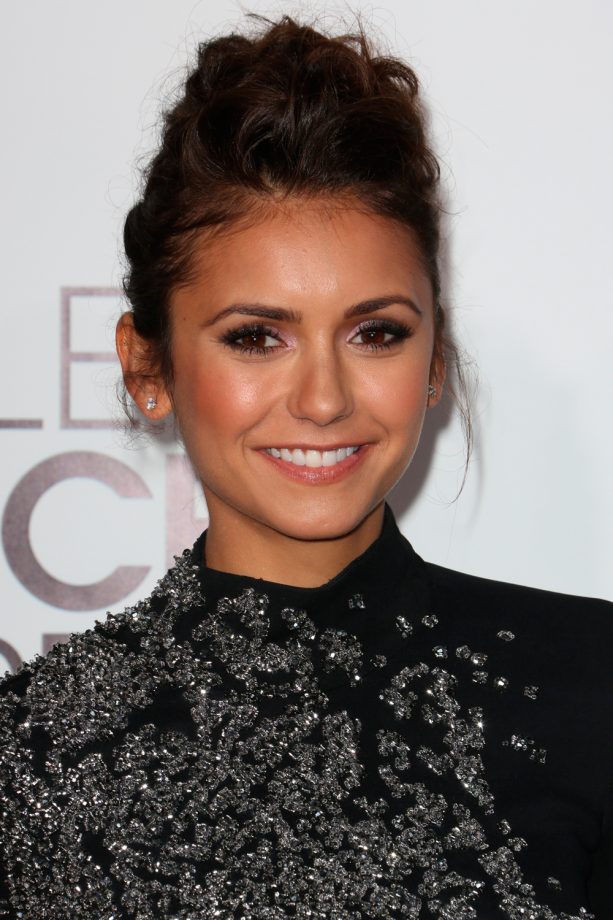 Nina Dobrev With A Pretty Updo At The People's Choice Awards 2014