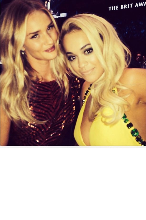 Rosie HW Tweets From Her Seat Next To Rita Ora