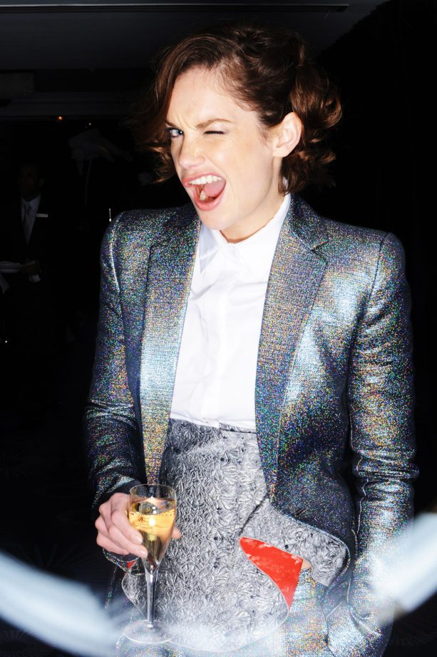 Ruth Wilson Sure Knows How To Do A Selfie