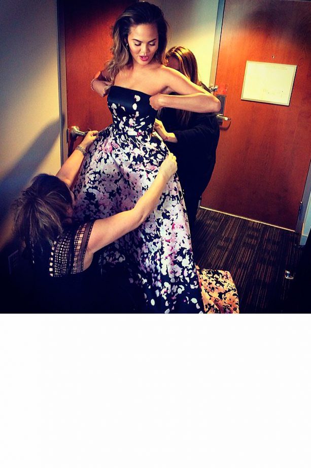 Chrissy Teigen At The Oscars, 2014