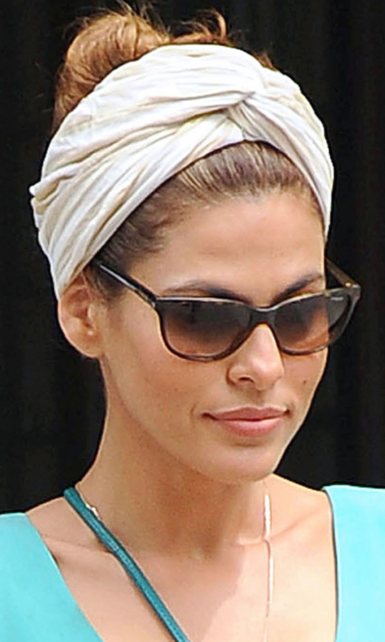 Eva Mendes Hides A Bad Hair Day With A Scarf – Perfect Beach Hair Do, 2013