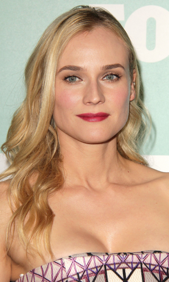 Diane Kruger's Easy, Laid-Back Waves Hairstyle, 2013