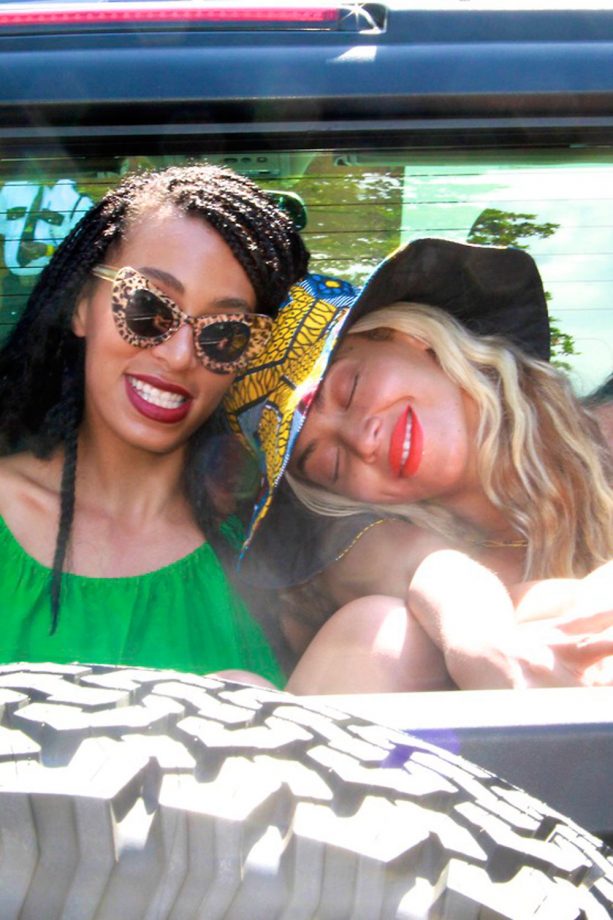 Beyonce And Solange Knowles Cosy Up Together On Holiday In Jamaica, 2013