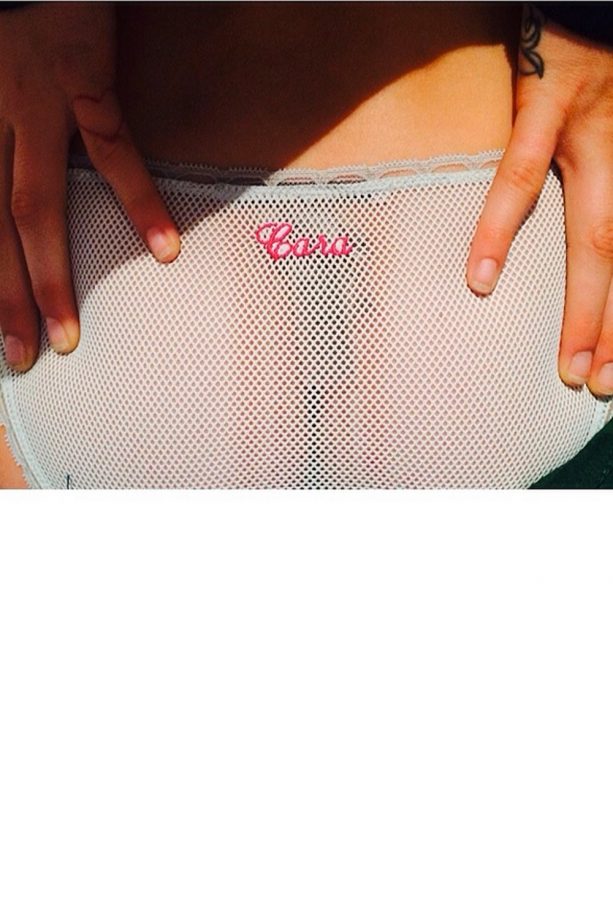 Cara Delevingne Flashes Her Met Ball Pants Before The Big Event In New York, 2014