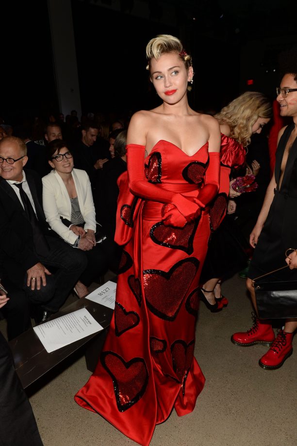 Miley Cyrus Attends The amfAR Inspiration Gala In New York, 2015