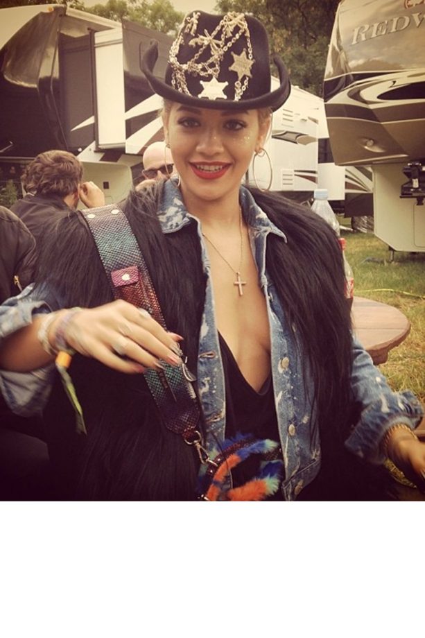 Rita Ora Rocks Cowgirl Look At Glastonbury, 2014