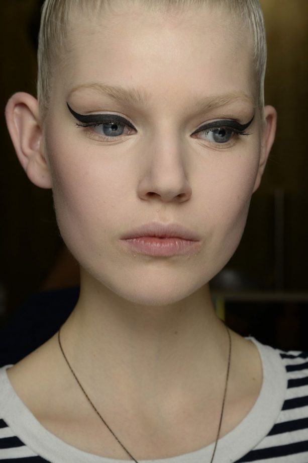 Beauty Trend: Exaggerated Feline Flicks