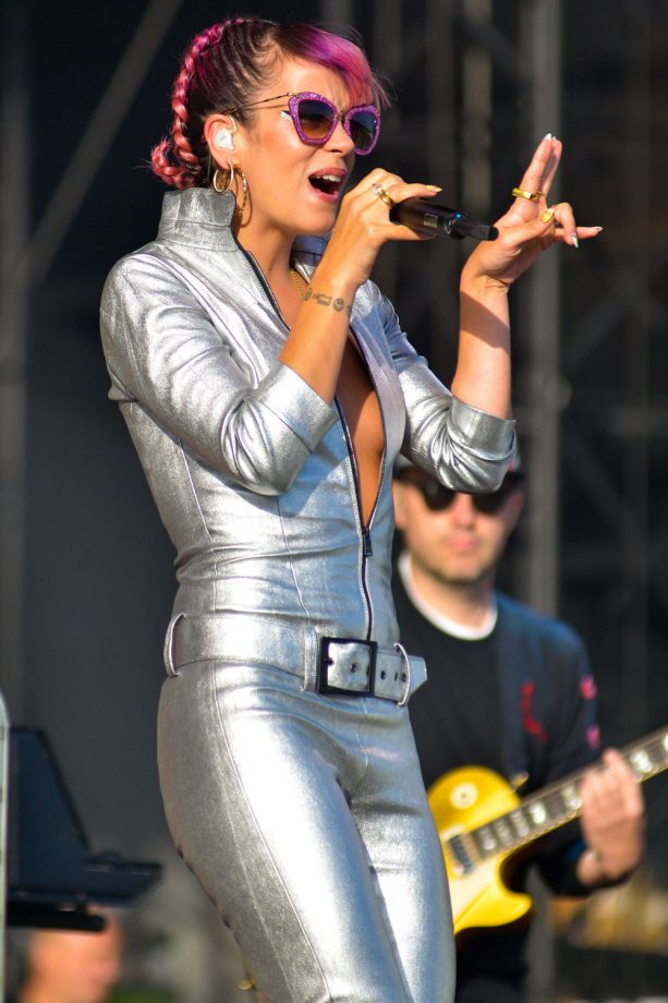 Lily Allen Wears Miu Miu Glitter Sunglasses At V Festival, 2014