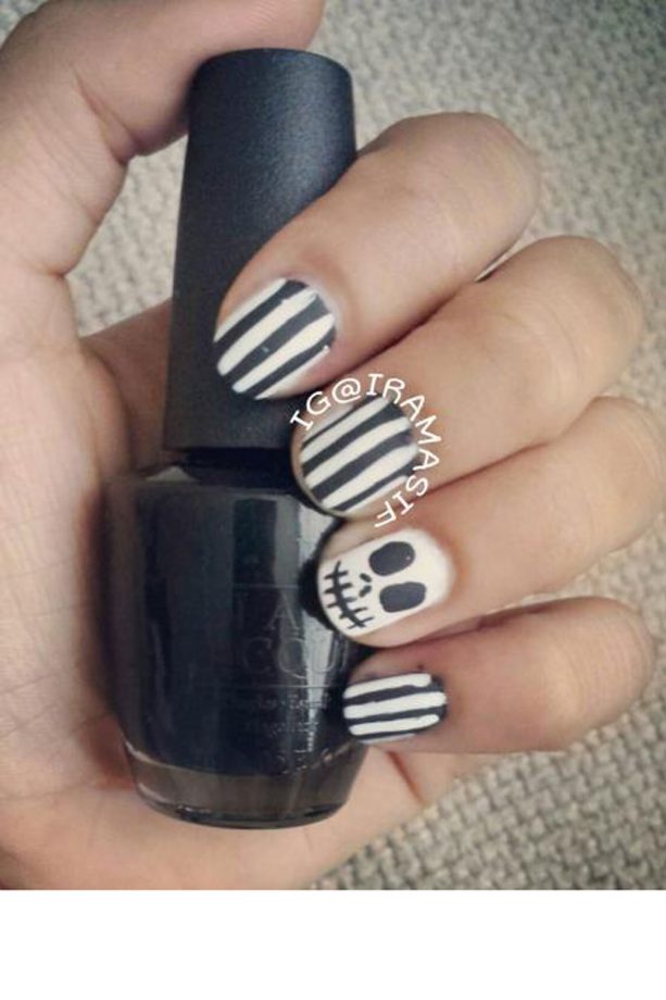 Halloween Nails: Monochrome Pinstripe