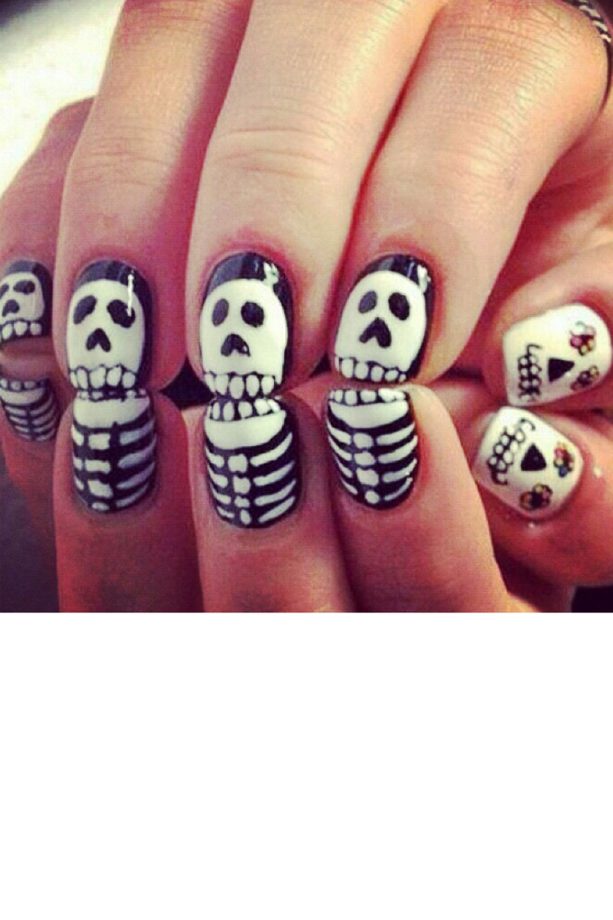 Halloween Nails: Skull Chic