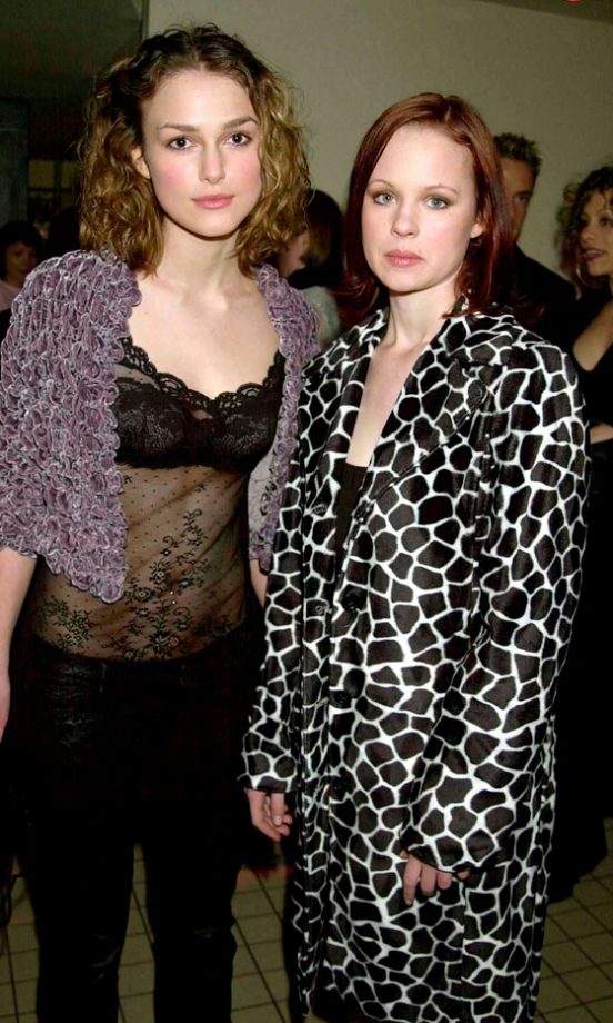 Keira Knightley And Thora Birch At The London Film Premiere Of Bridget Jones' Diary, April 2001