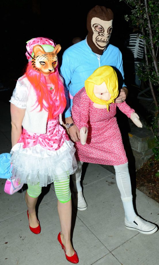 Isla Fisher And Sacha Baron Cohen Don ALL Their Halloween Costumes At Once In LA, 2013