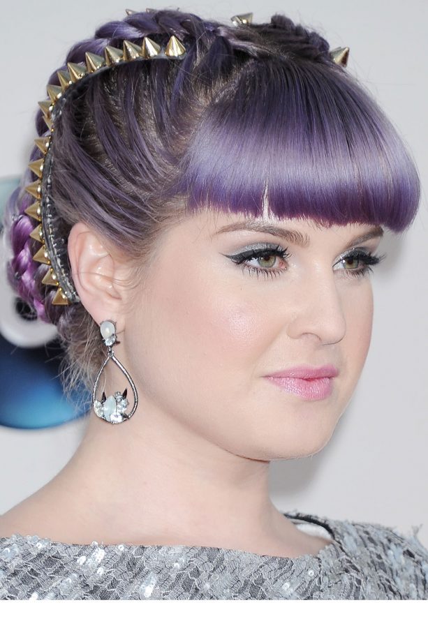 Kelly Osbourne Stands Out In Studded 'Do At The American Music Awards, 2013