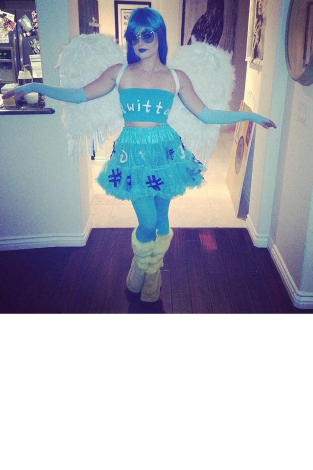 Lucy Hale Is The Twitter Bird For Halloween, 2014