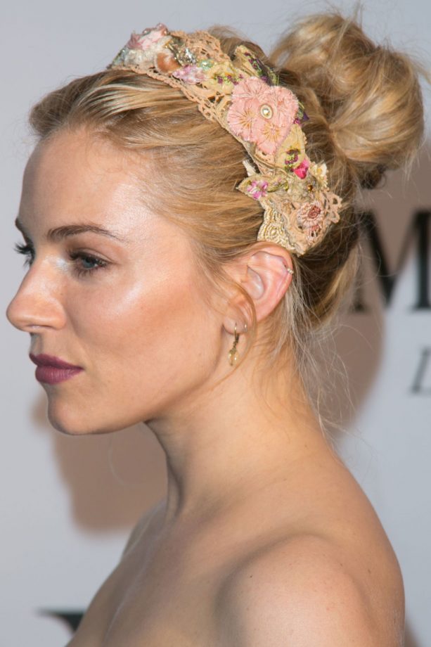 Sienna Miller Wears Beautiful Blush Band At The Tony Awards, 2013