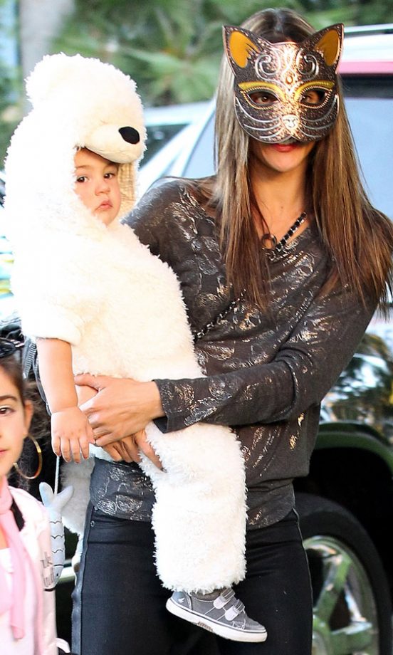 Alessandra Ambrosio Sports A Cat Masking Whilst Trick Or Treating With Her Daughter, 2013