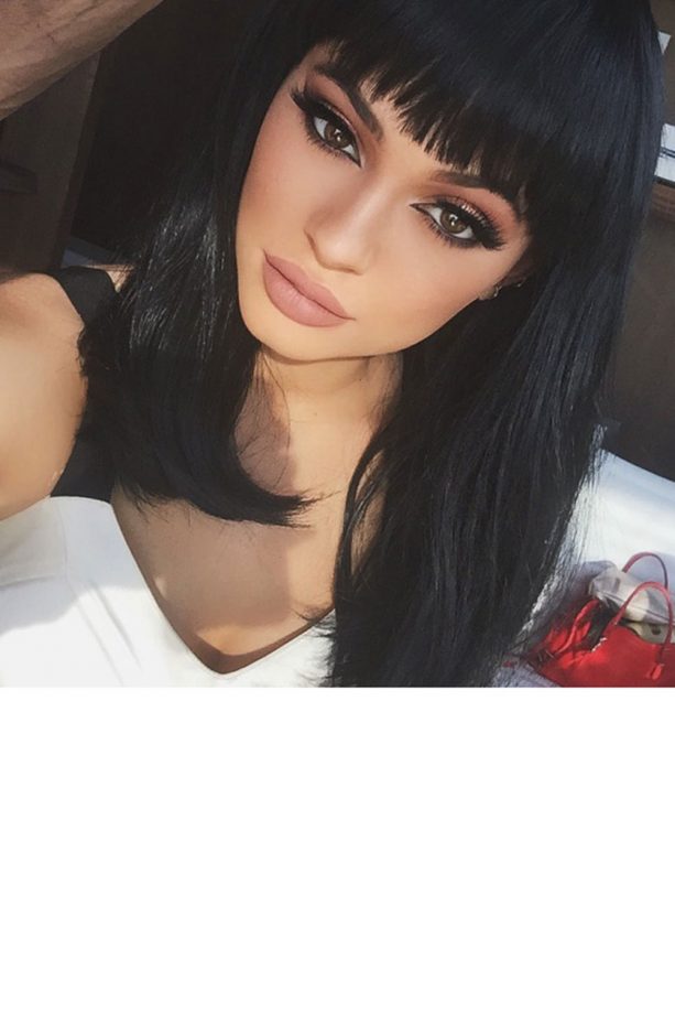 Kylie Jenner Rocks A Black Lob And Choppy Fringe In Instagram Photo, 2015