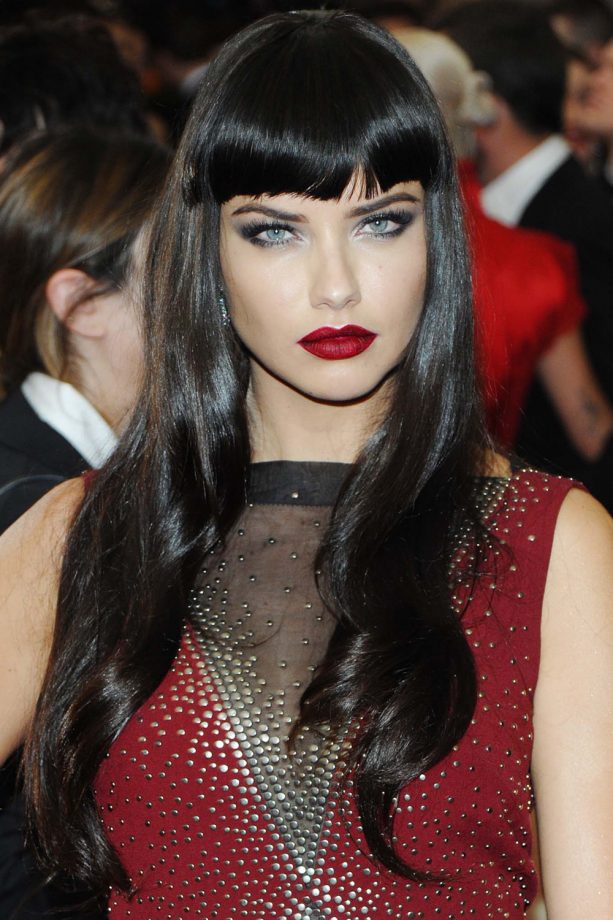 Adriana Lima Debuts A Fringe At The Met Gala, 2015