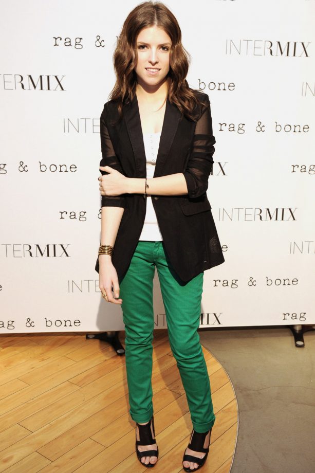 Anna Kendrick At The David Neville Cocktail Party, 2011