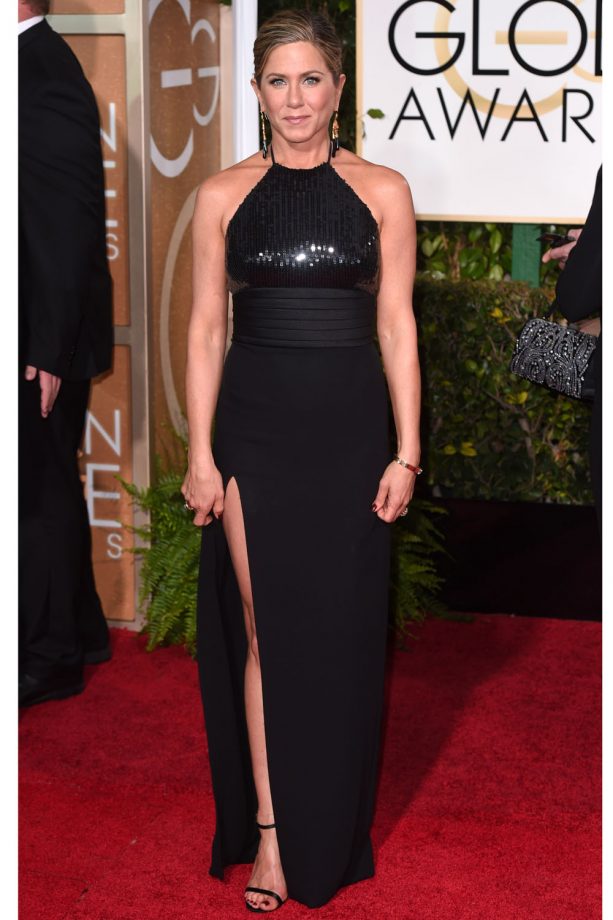 Jennifer Aniston Looks Elegant In A Sequinned Halterneck Dress At The Golden Globe Awards, 2015