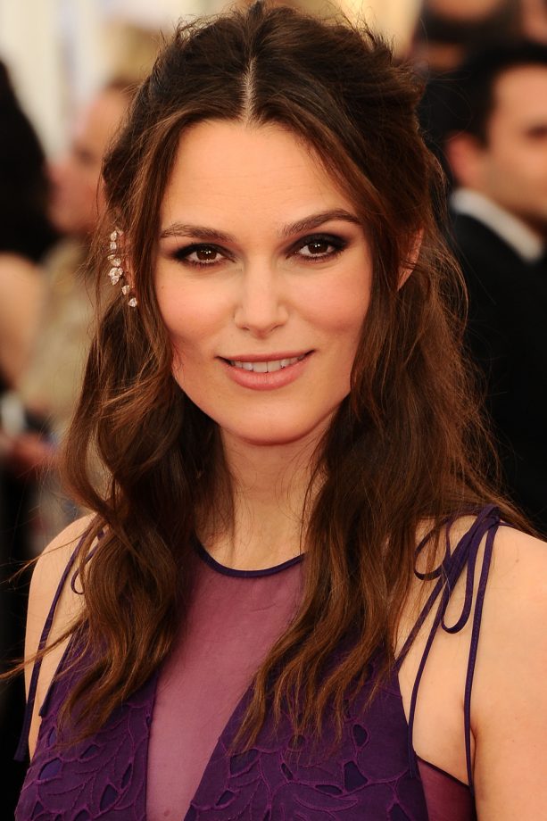 Keira Knightley Wears Ear Cuff Accessories At The Screen Actors Guild Awards, 2015