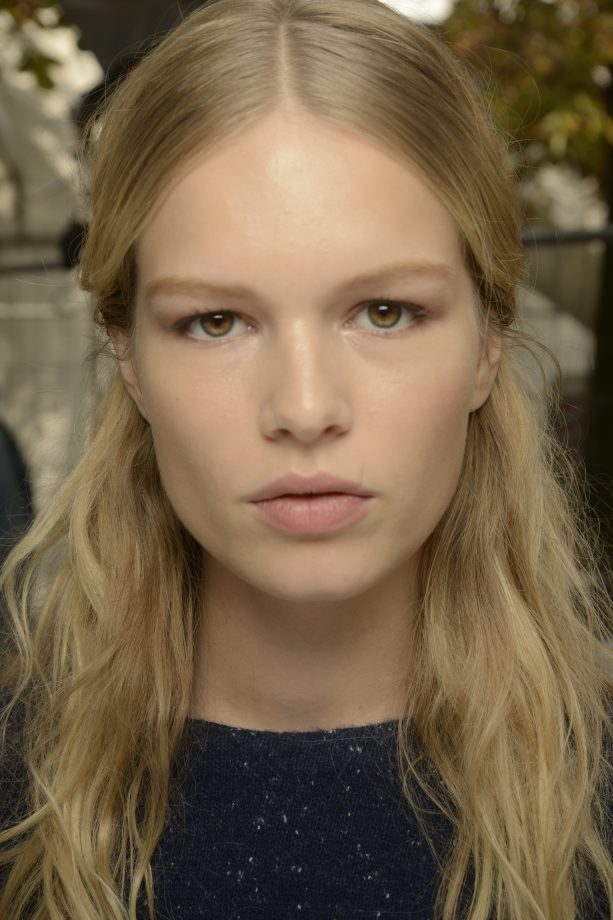Feminine Feathered Brows