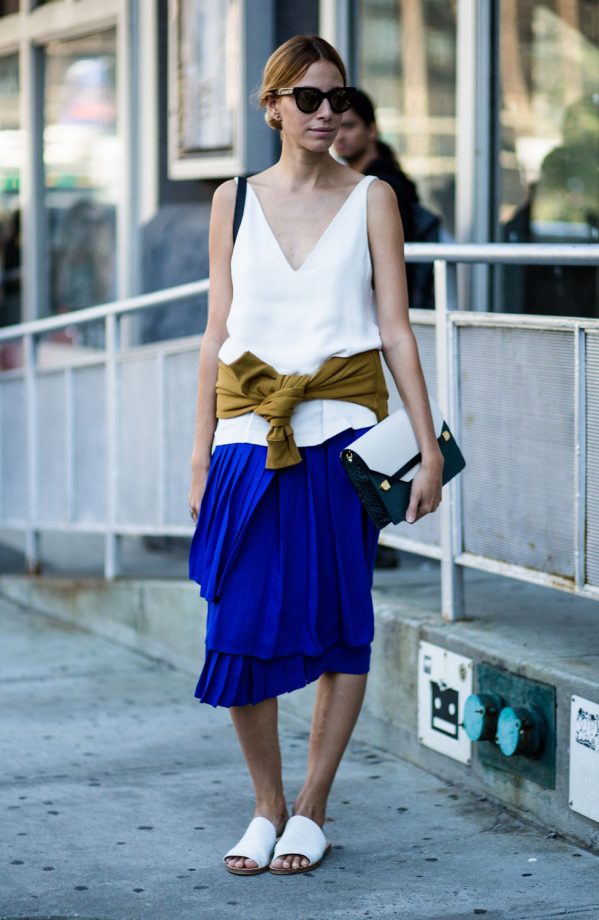 Accessorising With Your Jumper Around Your Waist Is The New Cool