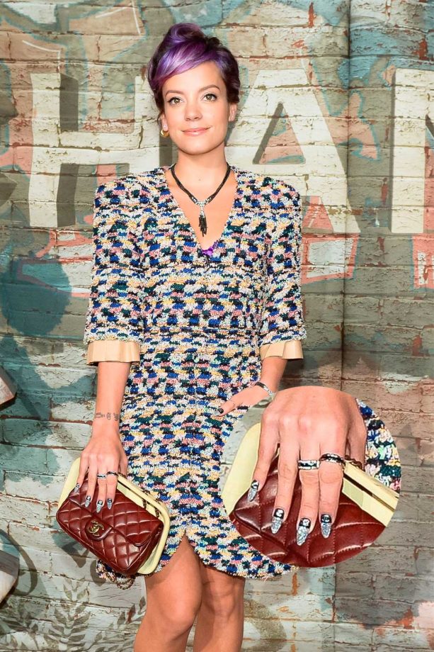 Lily Allen Matches Her Dress Pattern To Her Nails At A Chanel Dinner, 2014