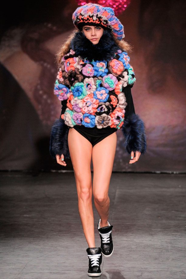 Cara Delevingne Wears A Woolen Flower Jumper For Sister By Sibling During London Fashion Week, 2013
