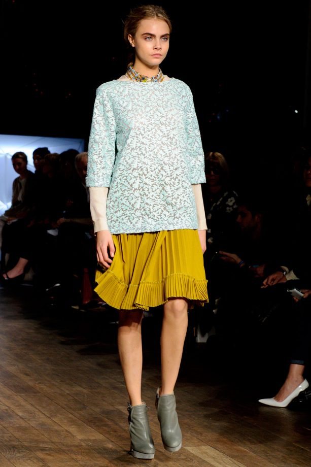 Cara Delevingne Hits The Catwalk For Matthew Williamson During London Fashion Week, 2013
