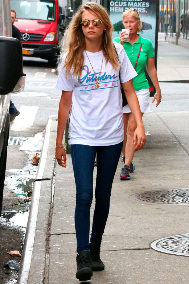 Cara Delevingne Goes Casual Out And About In New York, 2014