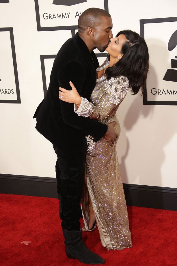 Kim Kardashian And Kanye West Smooch On The Red Carpet At The Grammys, 2015