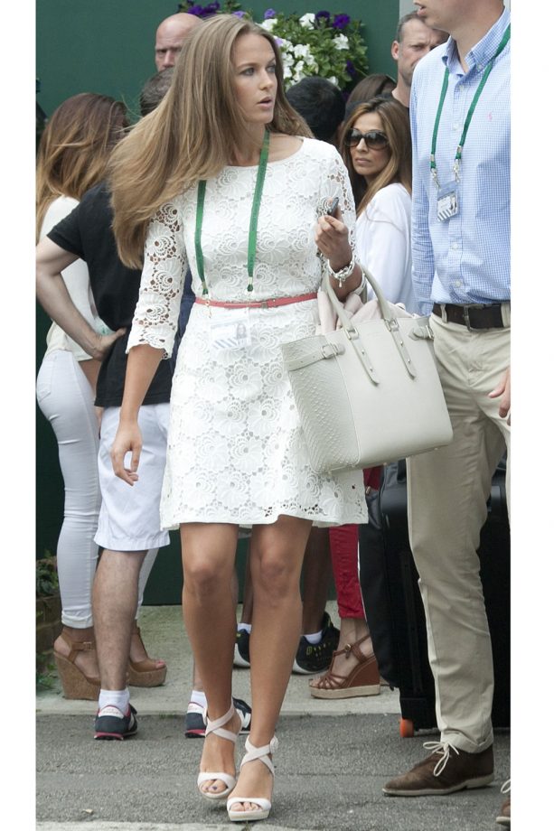 Kim Sears Wears A White Lace Dress To Wimbledon, 2014