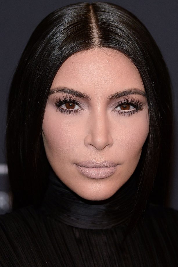 Kim Kardashian Dons A Sleek Vamp Look At The BET Awards, 2015