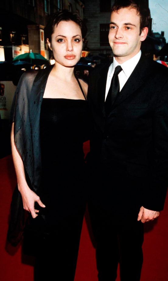 Angelina Jolie's Dramatic Hairstyle, 1998