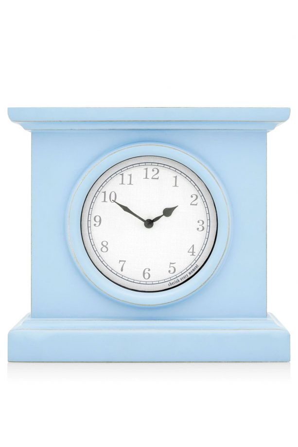 Mantel Clock, £18