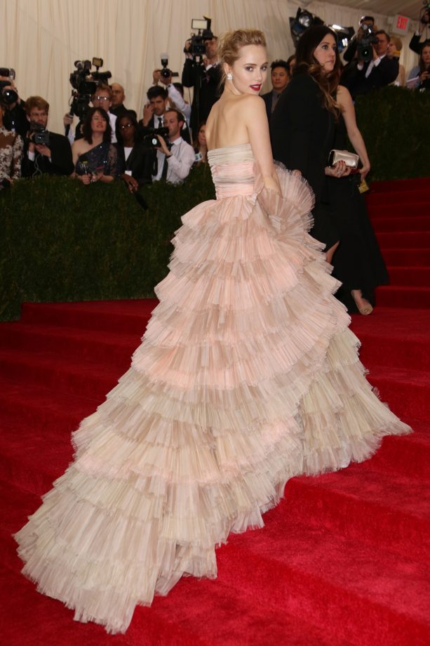 Suki Waterhouse Is Beautiful At The Celebrating Charles James Met Gala 2014