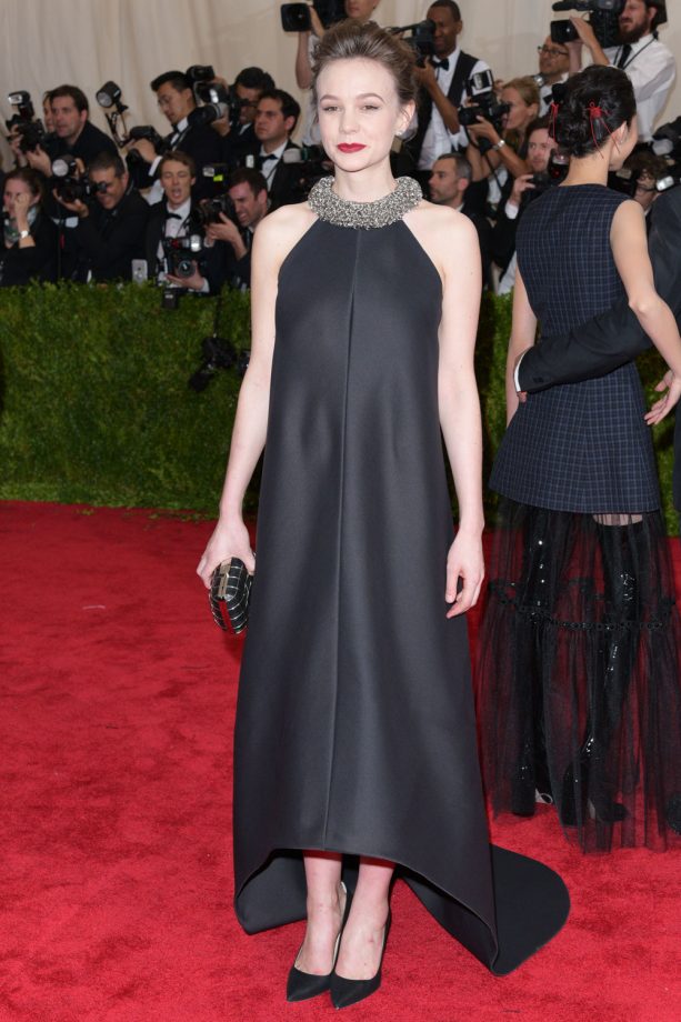 Carey Mulligan Wears Balenciaga To The Met Gala, 2015