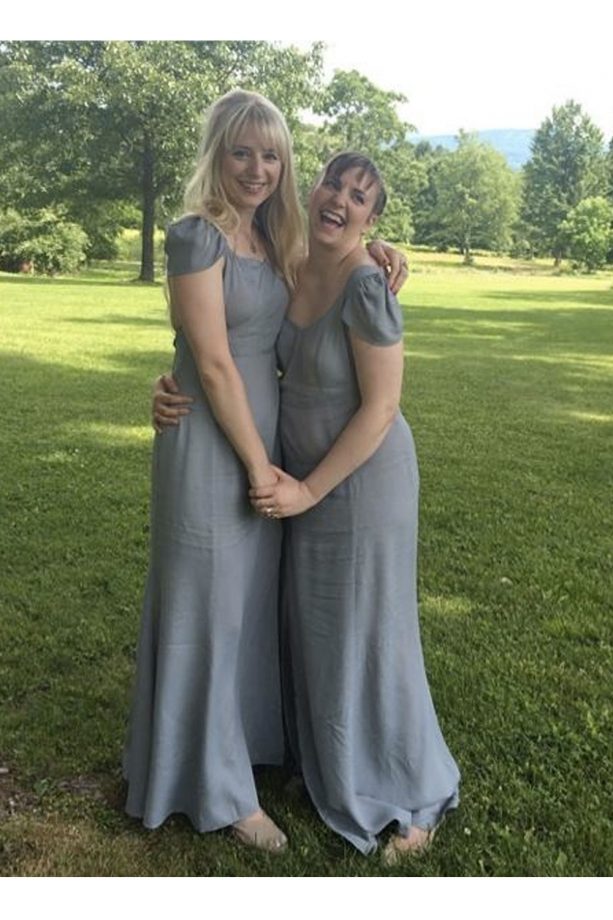 Lena Dunham In A Classic Grey Dress, 2014